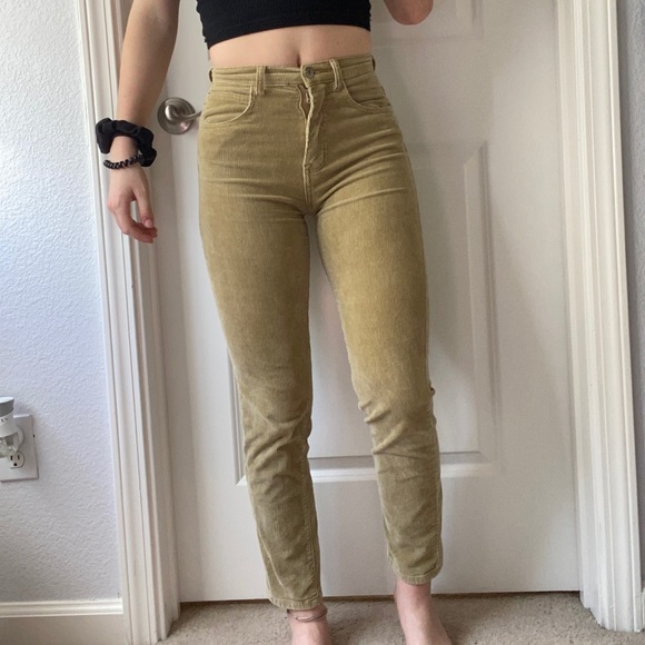 Brandy Melville Jane Corduroy Pants - Picture 4 of 8